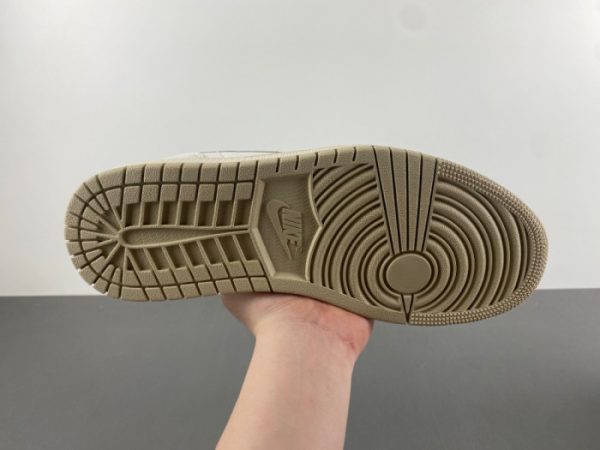 Air Jordan 1 Low ''Sail Pale Ivory'' DC0774-112