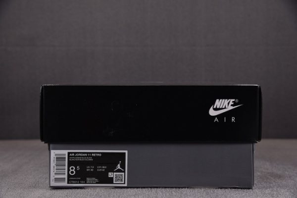 Air Jordan 11 Legend Blue (Columbia) 2024 CT8012-104