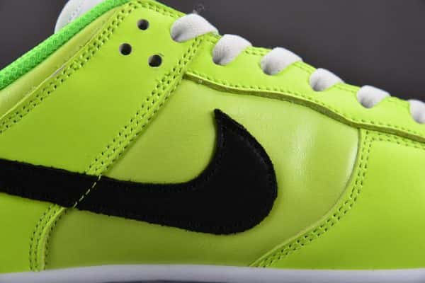 Nike Dunk Low ¡°Glow In The Dark¡± Fj4610-702