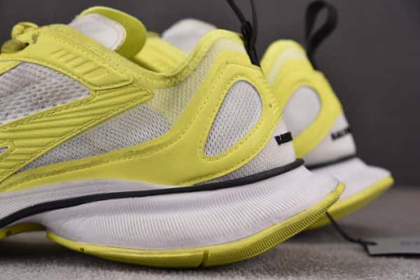 SNEAKER STAPLER 7000012