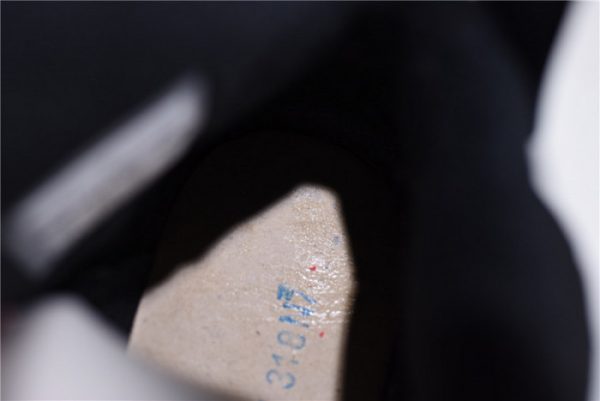 Air Jordan 6 Retro Black Infrared 384664-060