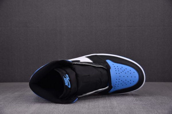 Air Jordan 1 High Og University Blue Dz5485-400