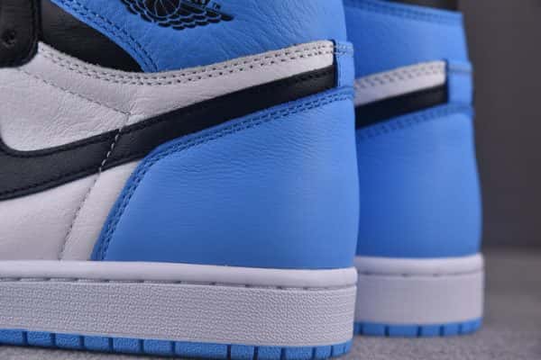 Air Jordan 1 High Og University Blue Dz5485-400