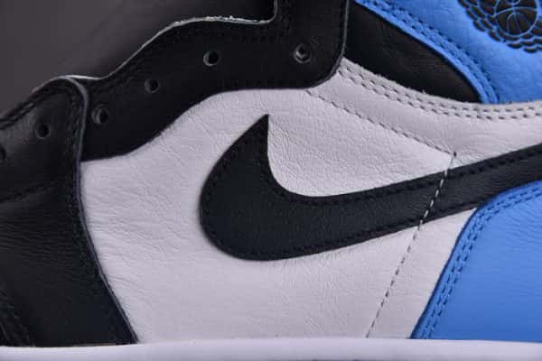 Air Jordan 1 High Og University Blue Dz5485-400
