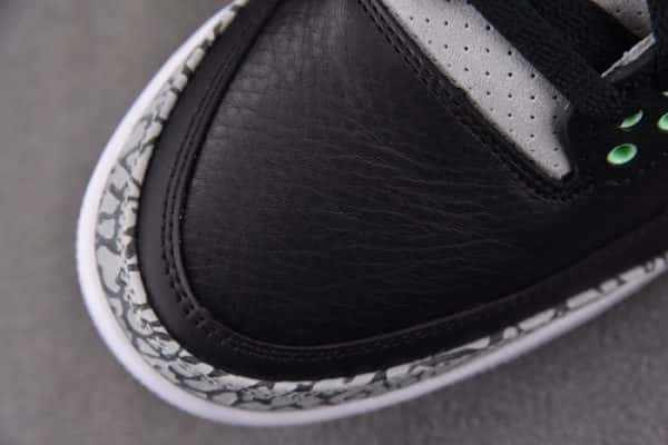 Air Jordan 3 "Green Glow" Ct8532-031