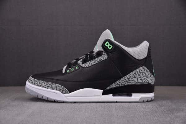 Air Jordan 3 "Green Glow" Ct8532-031