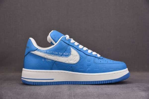 Nike Low Air Force 1 X Light Bule