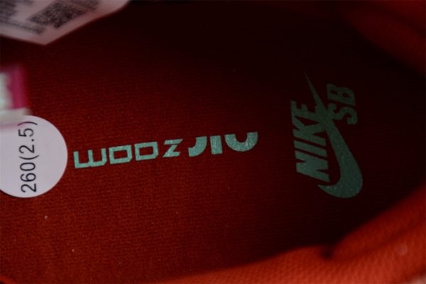 Nike Sb Dunk Low ''Mystic Red And Rosewood'' Dv5429-601