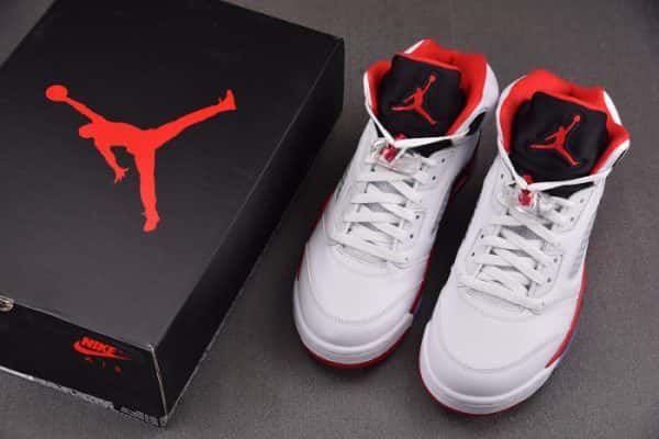 Jordan 5 Retro Fire Red Black Tongue (2025) HQ7978-101