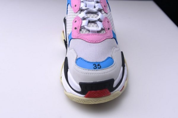 Triples Trainer Sneakers 2000012
