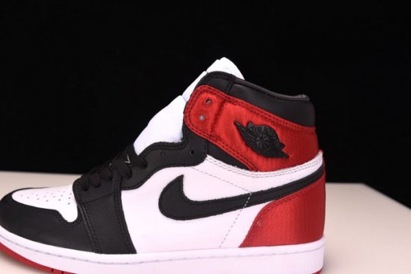 Air Jordan 1 Satin Black Toe Cd0461-016