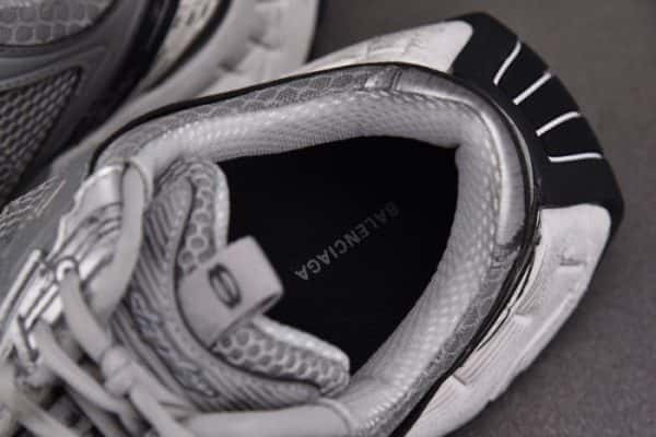 SNEAKER STAPLER 7000011