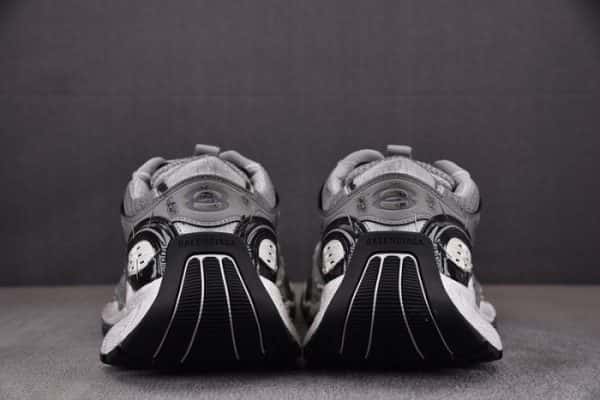 SNEAKER STAPLER 7000011