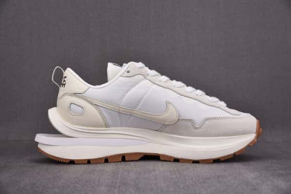 Sacai X Nike Vaporwaffle Dd1875-100
