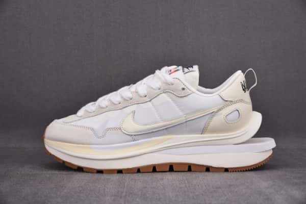 Sacai X Nike Vaporwaffle Dd1875-100