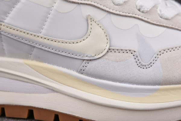 Sacai X Nike Vaporwaffle Dd1875-100