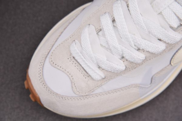 Sacai X Nike Vaporwaffle Dd1875-100