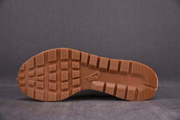Sacai X Nike Vaporwaffle Dd1875-100