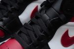 Air Jordan 1 Mid Bred Toe 554724-066