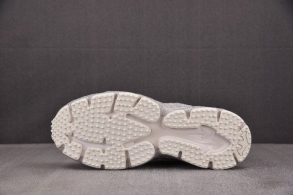 OFW Be Right Back BRB000017