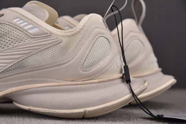 SNEAKER STAPLER 7000013