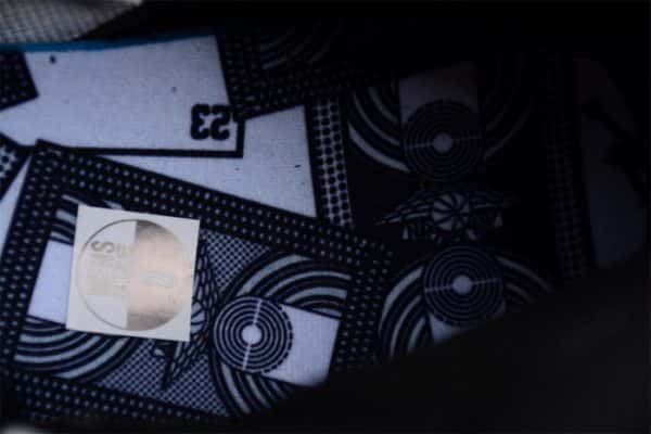 Air Jordan 1 Retro High Yellow Ochre 555088-109