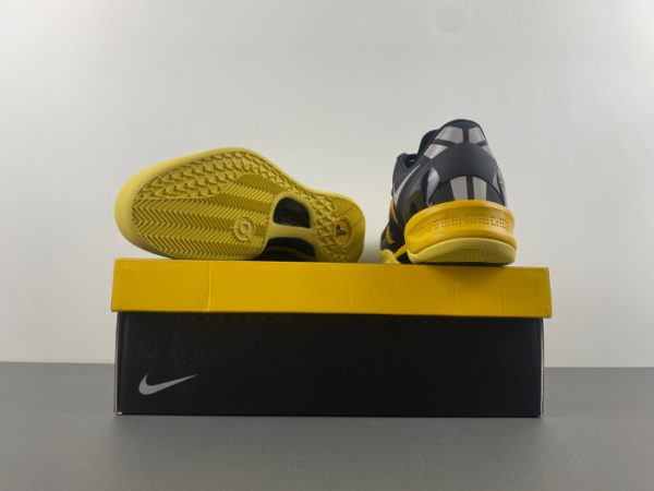 Nike Kobe 8 Xdr ''Black Yellow'' 555286-077