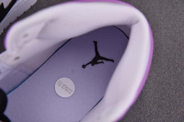 Air Jordan 1 Mid Barely Grape Dq8423-501