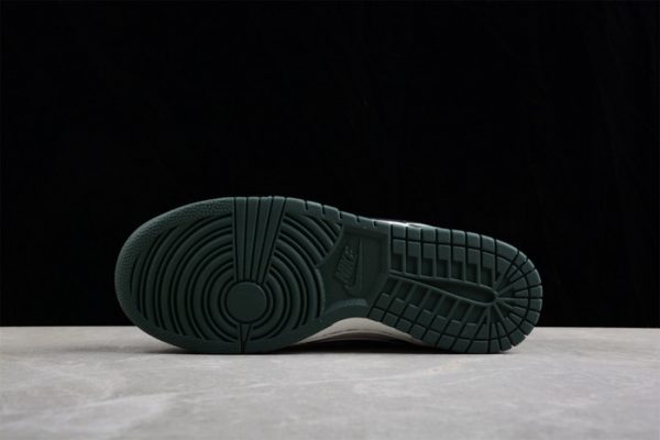 Otomo Katsuhiro X Nk Sb Dunk Low "Steamboy Ost" Lf0068-001