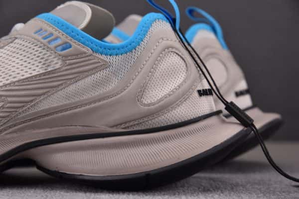 Sneaker Circuit 7000003