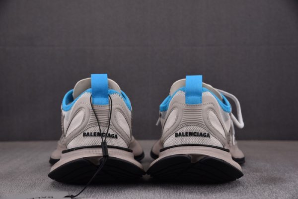 Sneaker Circuit 7000003