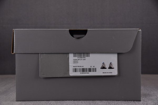 Sneaker Circuit 7000003