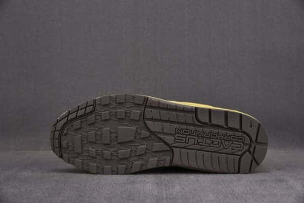 Travis Scott Nike Air Max 1 Wheat Do9392-700