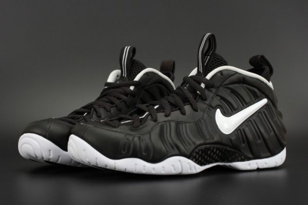 Nike Air Foamposite Pro ¡°Dr. Doom¡± Black/White 624041-006