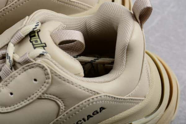 Triples Trainer Sneakers 2000044
