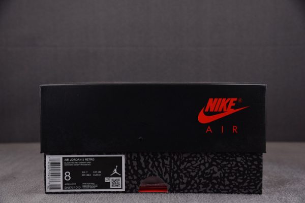 Air Jordan 3 OG "Black Cement" Returns 2024 DN3707-010