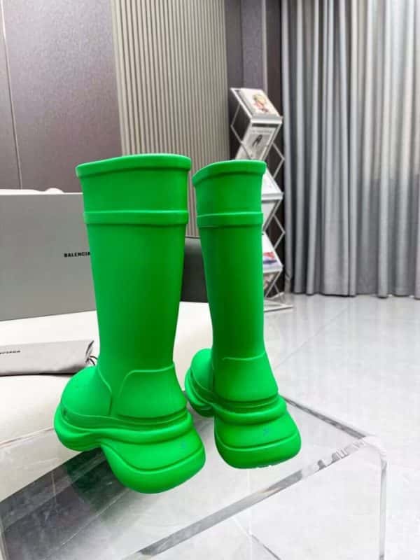 Balenciag* Cr*0*S Boot 5000102