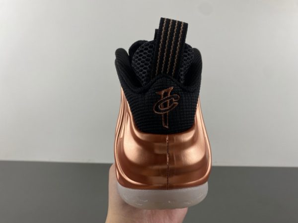 Nike Air Foamposite One "Metallic Copper" FZ9902-001