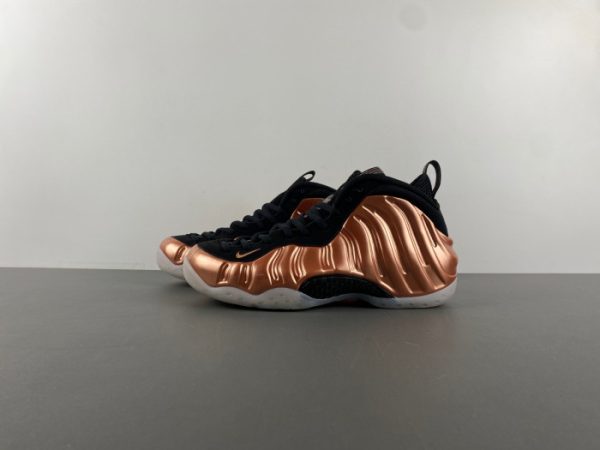 Nike Air Foamposite One "Metallic Copper" FZ9902-001
