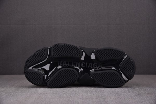 Triples Trainer Sneakers 2000064