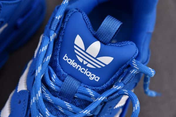 Triples Trainer Sneakers 2000052