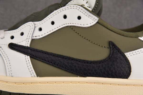 Kids Air Jordan 1 Retro Low OG SP Travis Scott Medium Olive DO5442-200