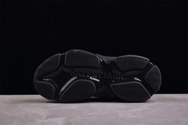 Triples Trainer Sneakers 2000073