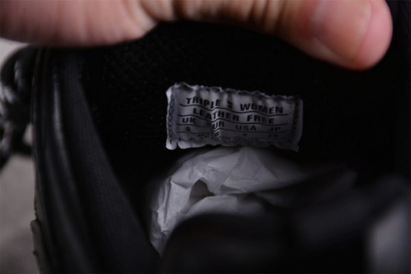 Triples Trainer Sneakers 2000073