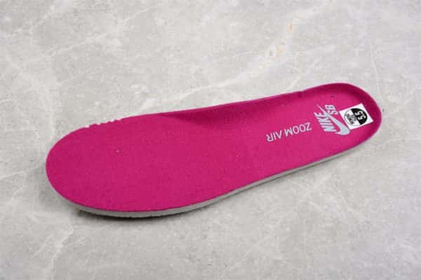 Nike Sb Dunk Low Atmosphere Grey True Berry Bq6817-001