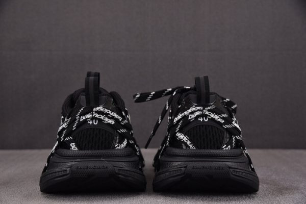 SNEAKER 3XL 31000052