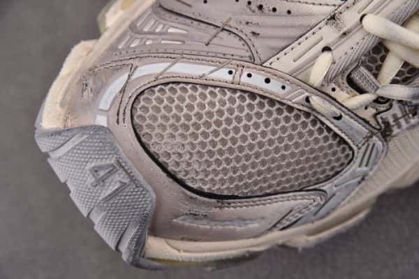 SNEAKER STAPLER 7000010