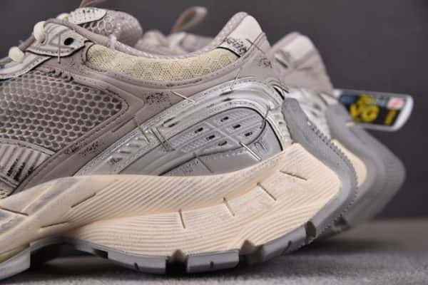 SNEAKER STAPLER 7000010