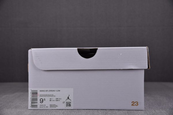 Air Jordan 1 Low Reverse Black Toe Dc0774-160