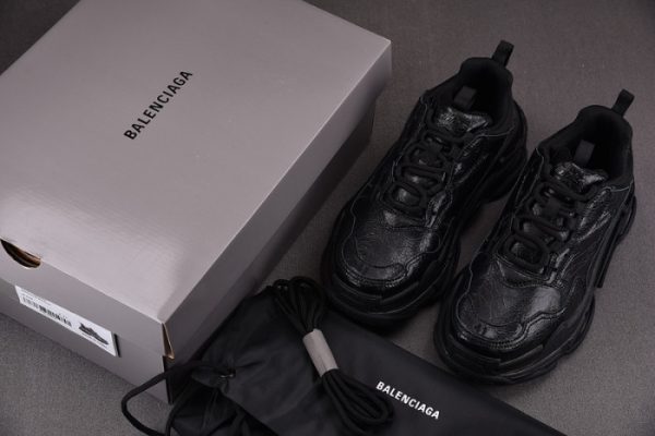 Triples Trainer Sneakers 2000071